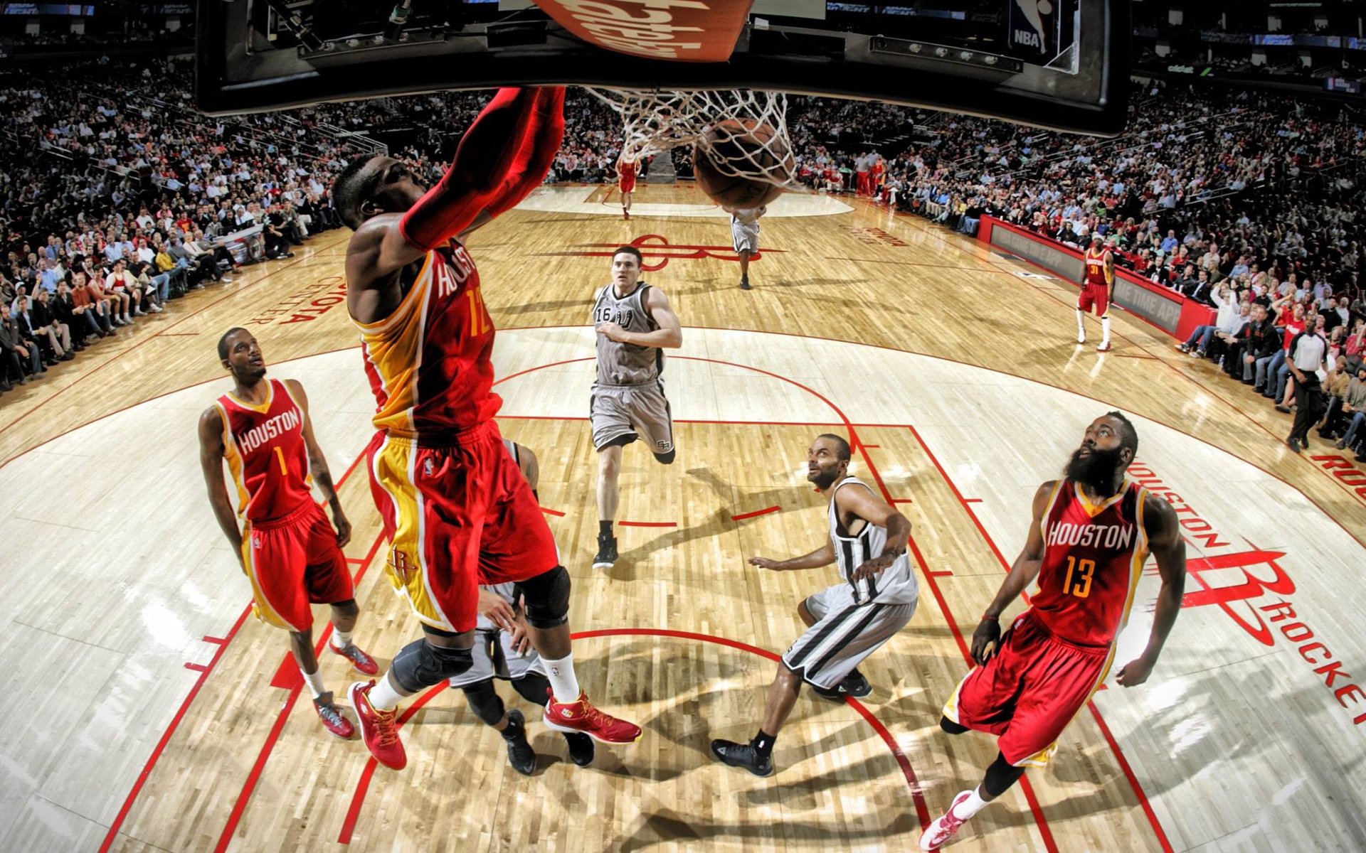 跨界奇观，波尔图调整名单备战NBA，申花集结CBA，马赛剑指总决赛